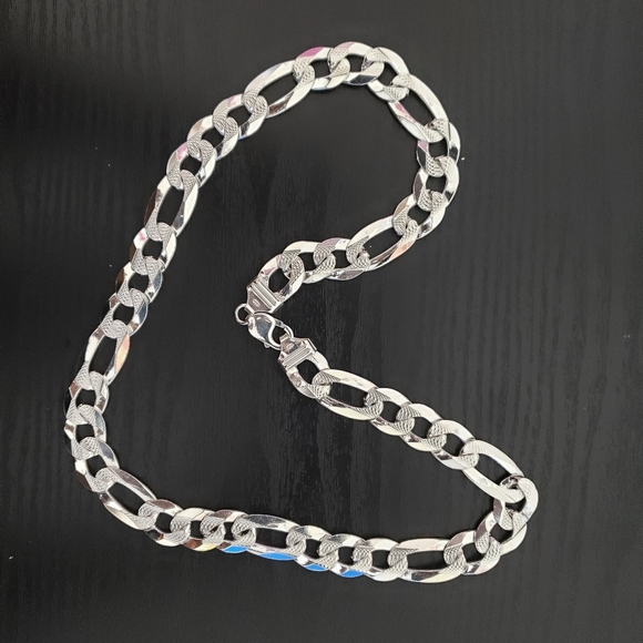 Silver Chain - Picture 2 of 6